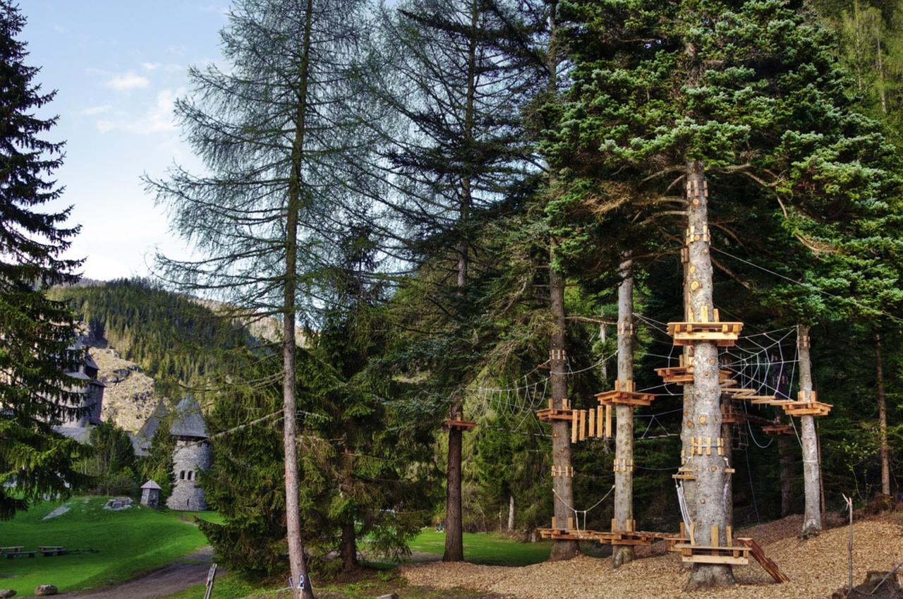 Burg Finstergrun Pansiyon Ramingstein Dış mekan fotoğraf